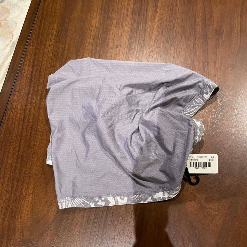 Lululemon The Bandana Run Scarf – NEW WIT TAGS